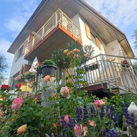 Rosa E Lavanda Apartamento Malcesine